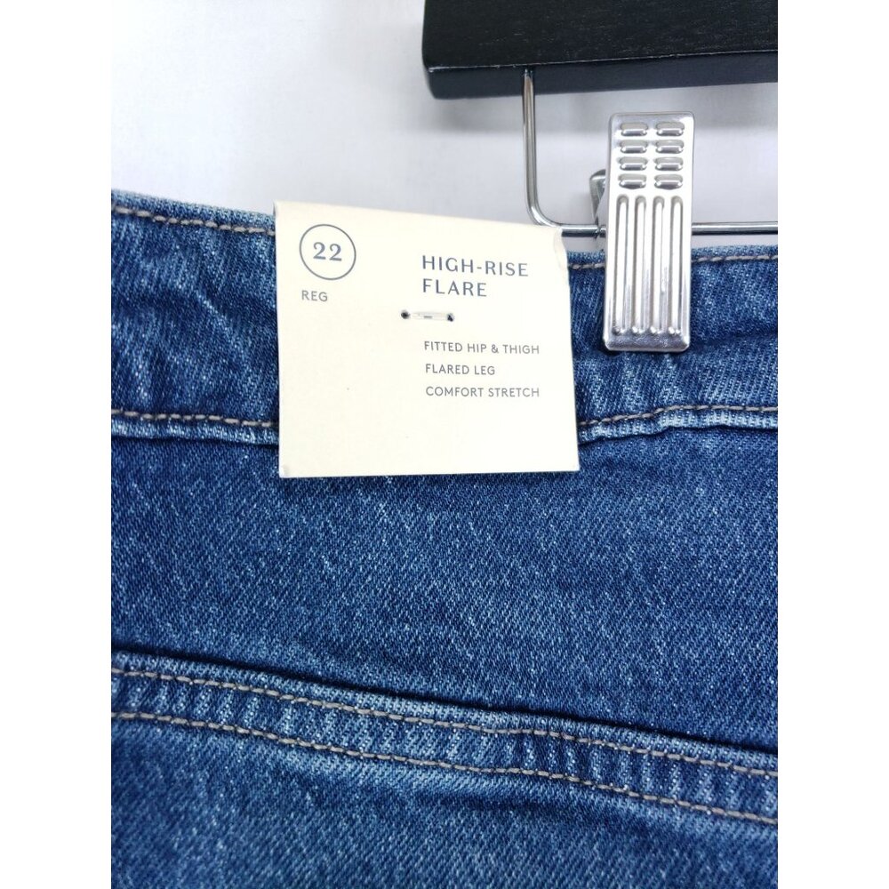 Universal Thread High-Rise Flare Jeans Women’s Size 22 Reg Denim Comfort Stretch - Picture 8 of 10
